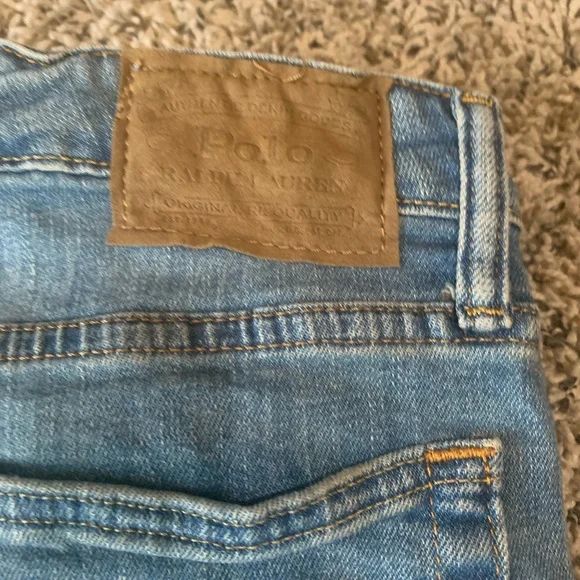 Jeans - Picture 2 of 3